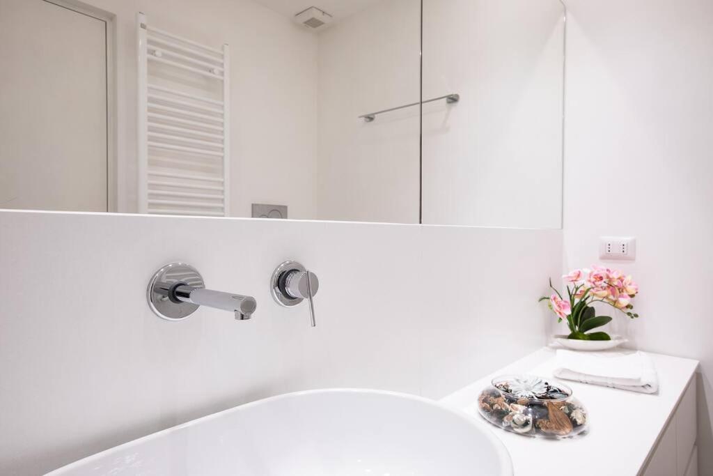 White Suite Trastevere - Topcollection Rome Extérieur photo